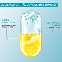 Fórmula con ácido salicílico para controlar el sebo y ceramidas que suavizan la textura de la piel.